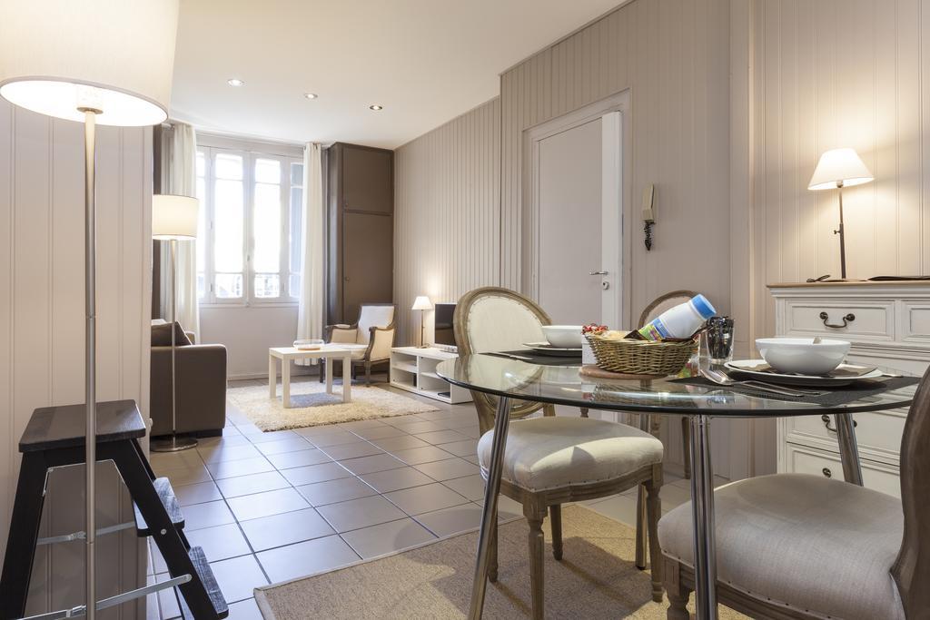 Charmants Appartements Centre Ville Montpellier Pokoj fotografie