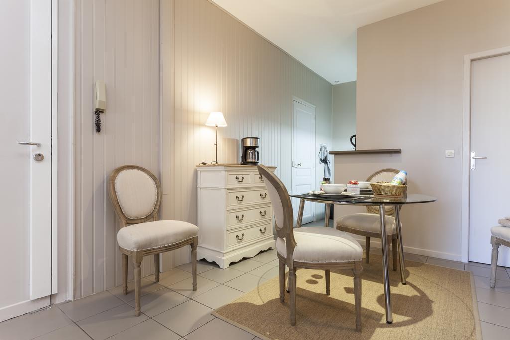 Charmants Appartements Centre Ville Montpellier Pokoj fotografie